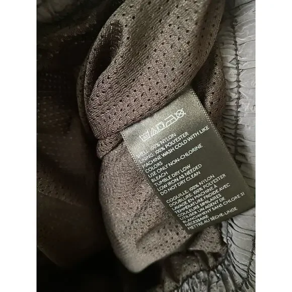 Urban Outfitters Hiking Running Women's Shorts with Drawstrings  Small - Picture 7 of 7